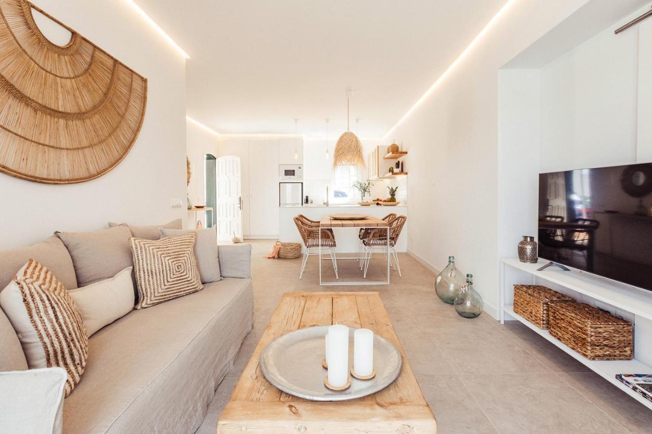 Apartamento Las Golondrinas Arenal - Adults Only Arenal d'en Castell Exterior foto